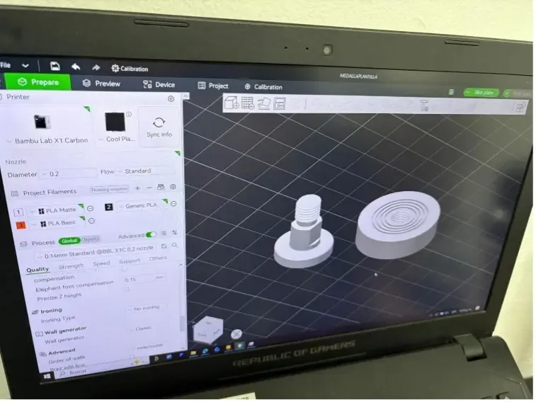 Starre Montageschnittstelle des PHANTOM® Max gewährleistet Signalintegrität für die Hochfrequenz-Schwingungsmessung